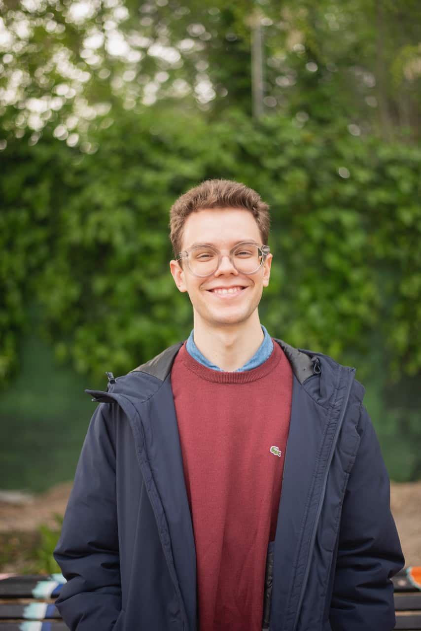 Adrián Perea."Sobre las tablas"