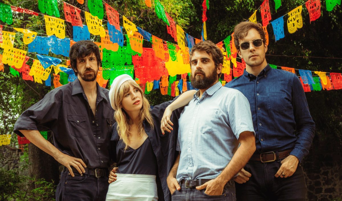 Carta Blanca.Bifannah