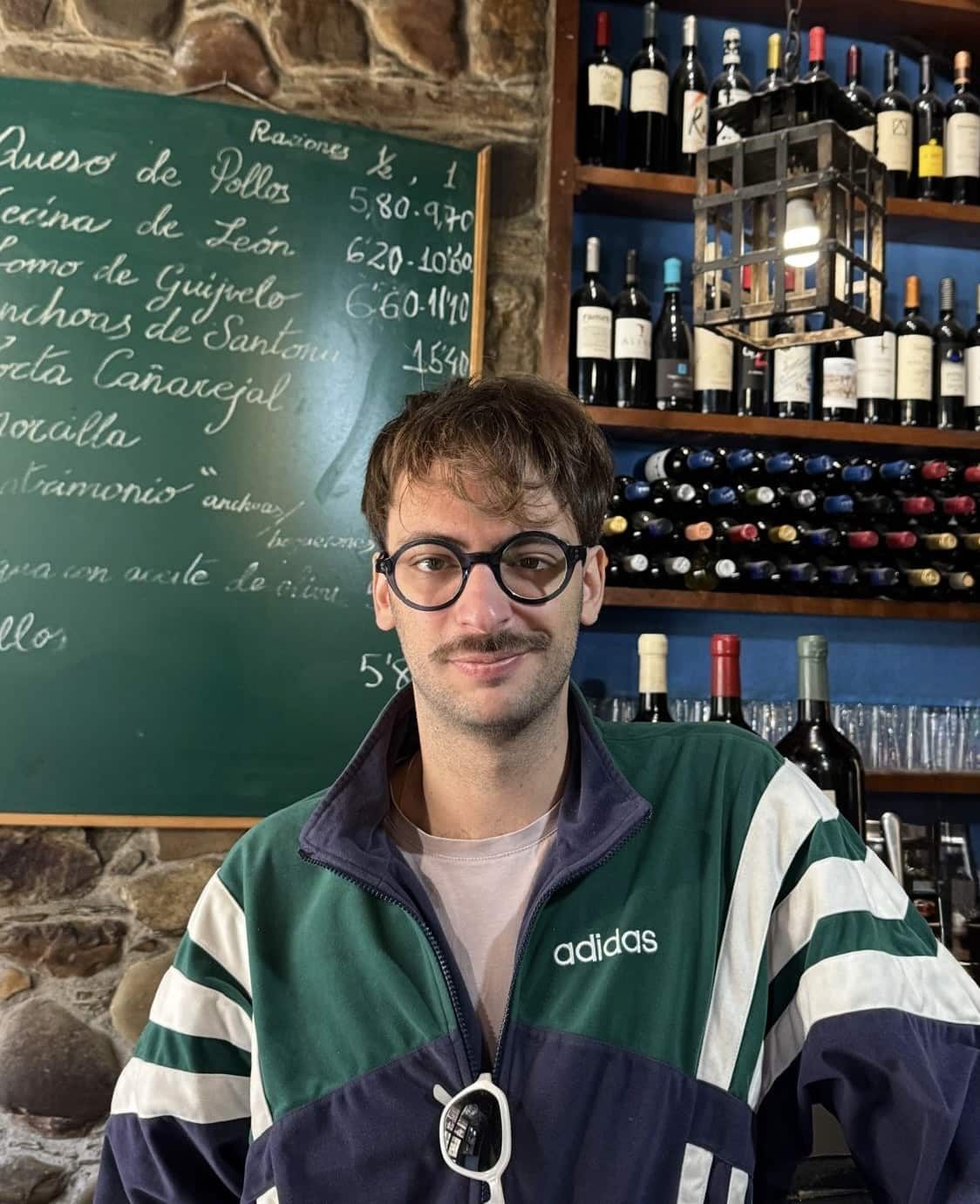 Victor Longás."Sobre las tablas"