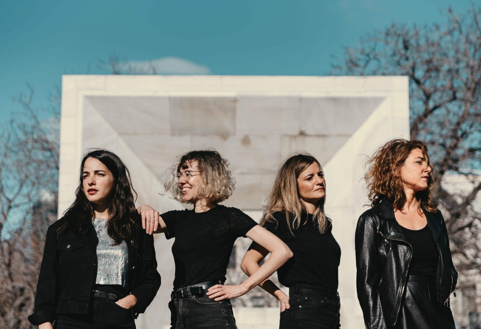 Carta Blanca.Amparito