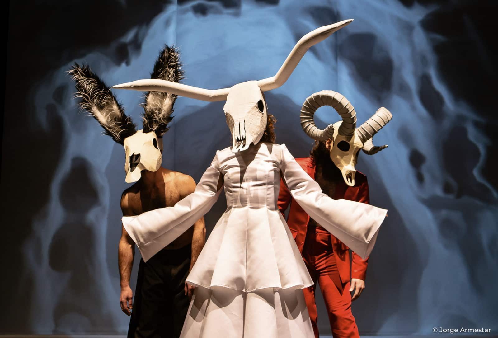 Serrana.Entrevista Clara Ferrao.Compañia Albadulake