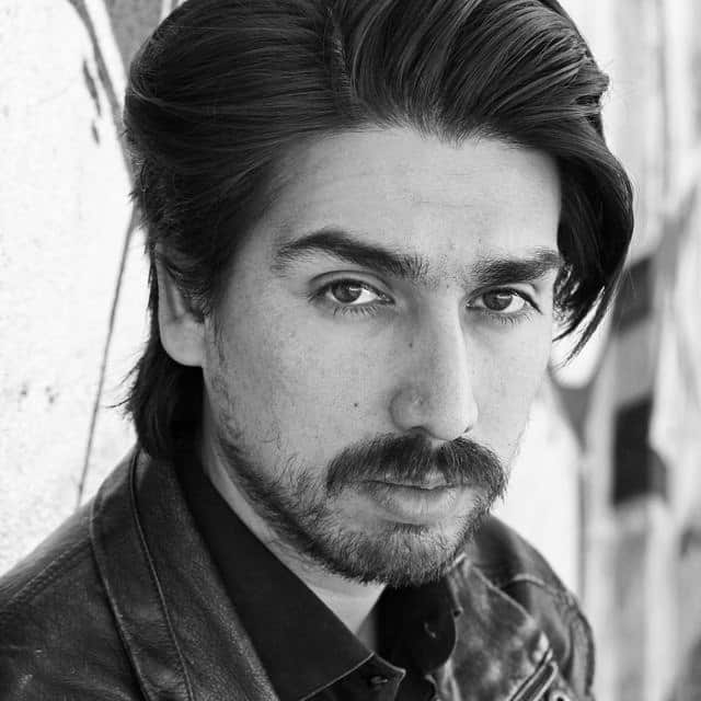 Discreto.In the house session.Live Act+Entrevista