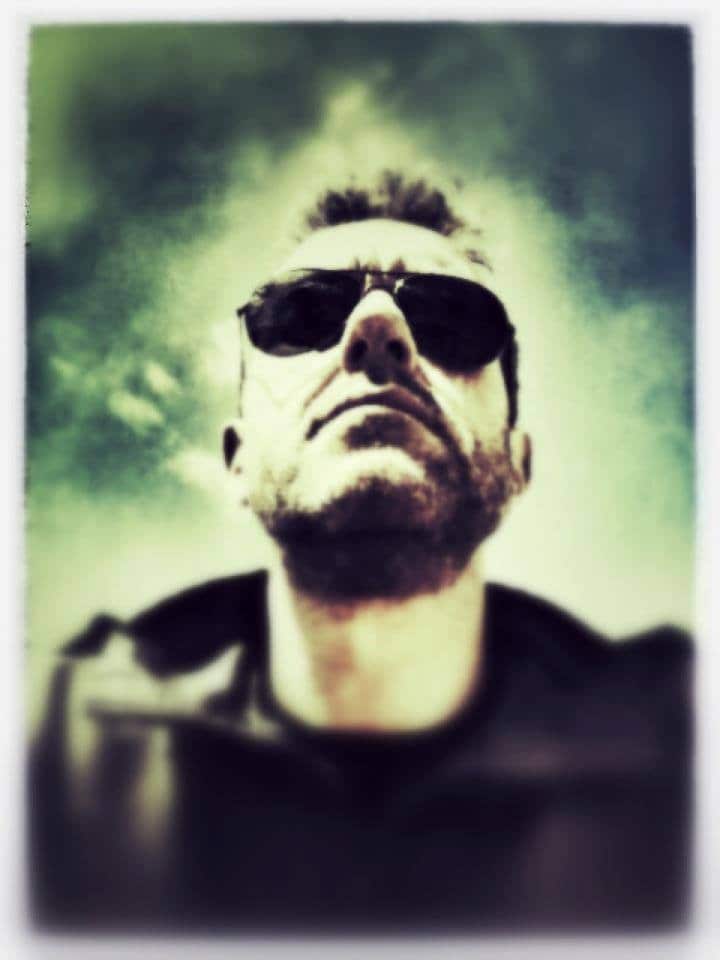 El Escafandista Musical.Vicenc aka Golden.Webs Paralelas