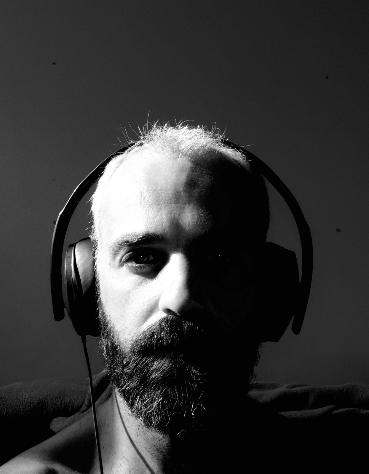 Oscar Bueno. Sobre las Tablas