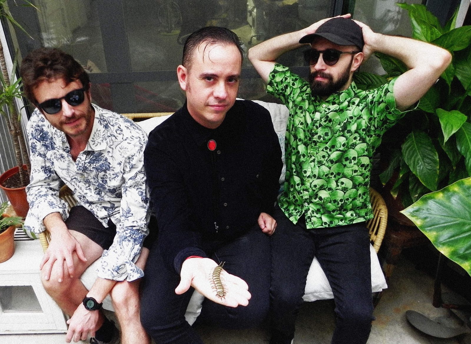 Carta Blanca.Ukelele Zombies