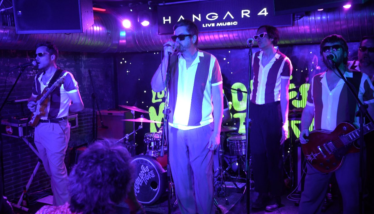 Los Mejillones Tigre, Hangar 48, 11/06/26
