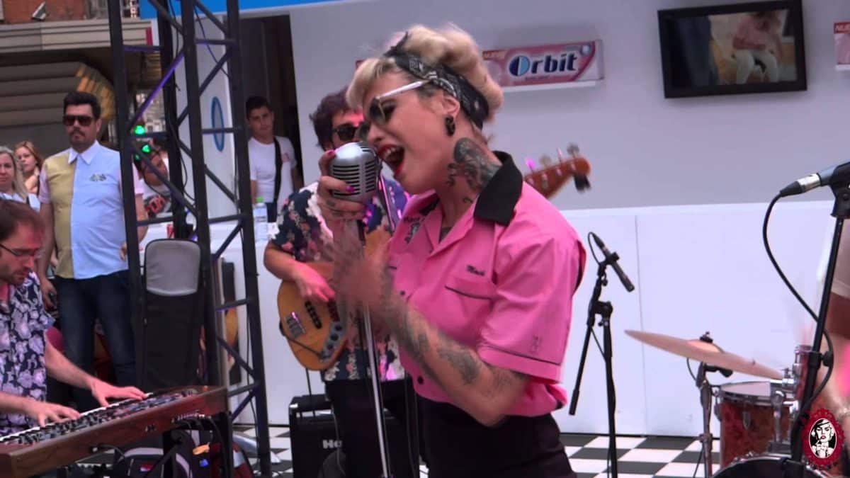 Vinila Von Bismak .Mon Am.But.17/05/14